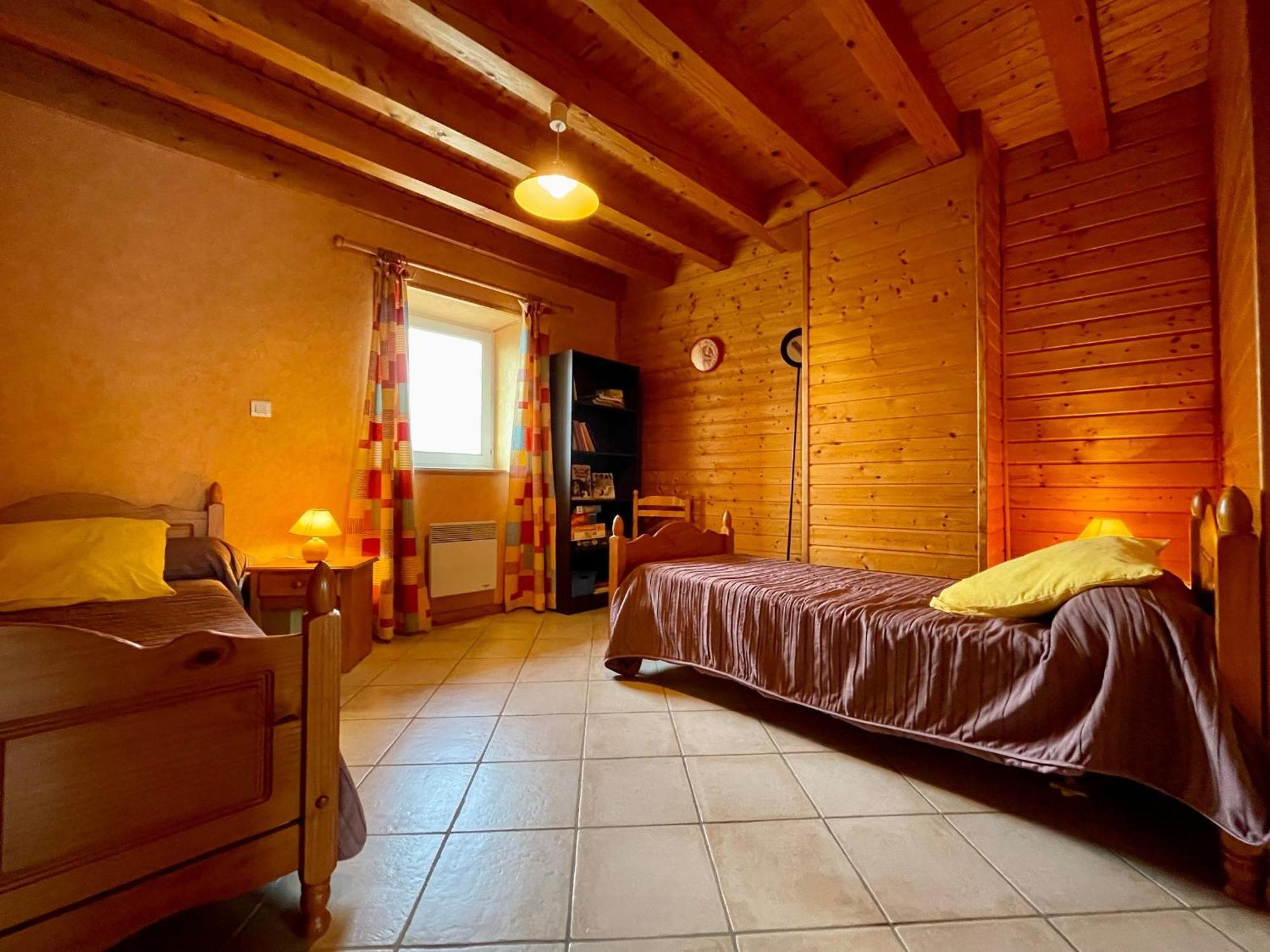 Gite Familial Avec Terrasse Proche Chateaux, Lac, Et Parcours Aventure - Fr-1-582-174 Saint-Maurice-de-Lignon Luaran gambar